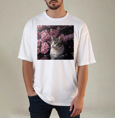 Cat in sakura – Полосатый кот среди розовых лепестков Кот сакура вишня, Футболка / Мужчинам / Оверсайз / Белая / C принтом