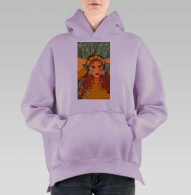 Молодая девушка в венке на лугу отдыхает рыжие волосы, Hoodie Oversize Fiolet, утепленная